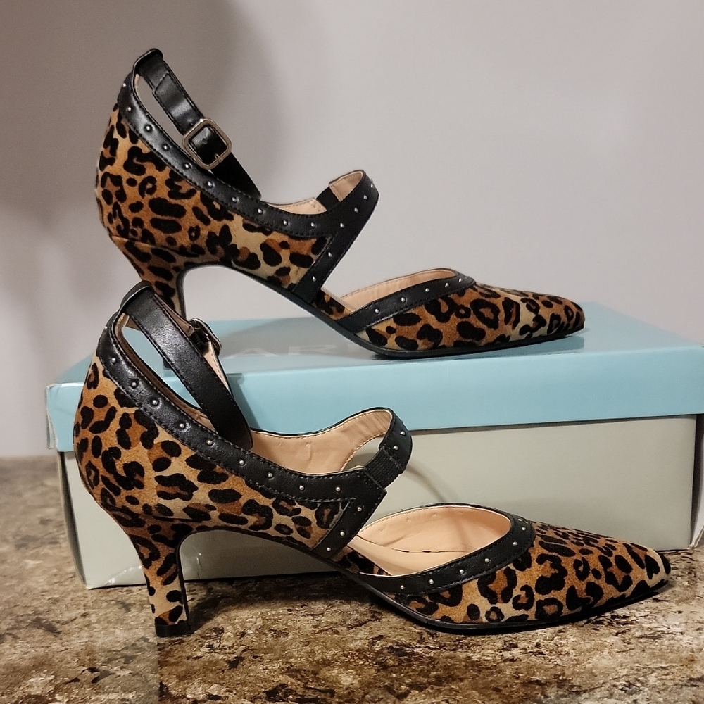 Leopard Print Mary Jane Heels